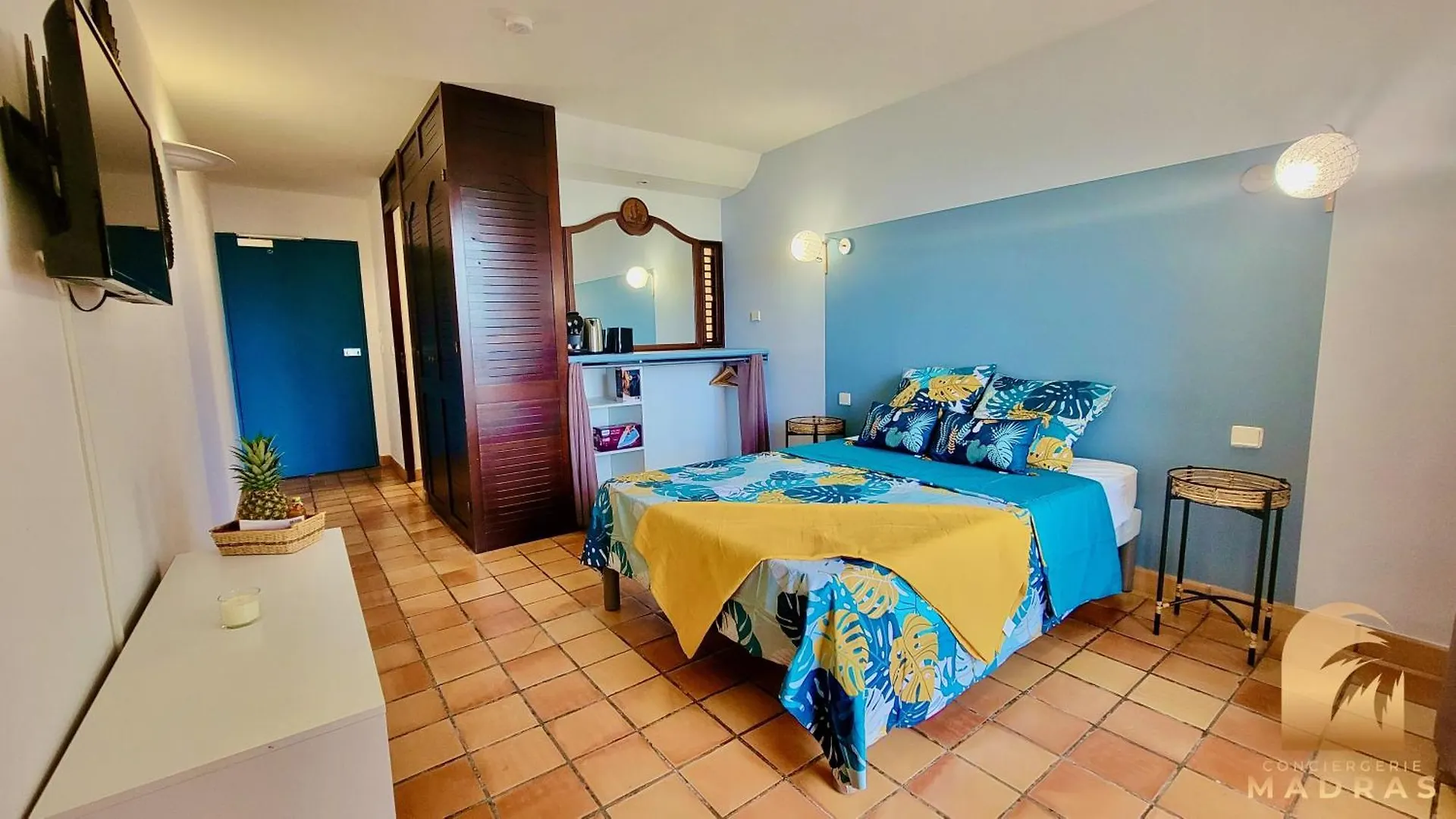 Retraite Tropicale En Bord De Mer contacts